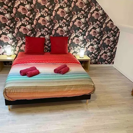 La Montbourgeoise Tatil Evi *